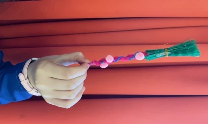 ✨ Atelier Famille : Fabrique ton Mini-Balai de Sorcière ! - app.name